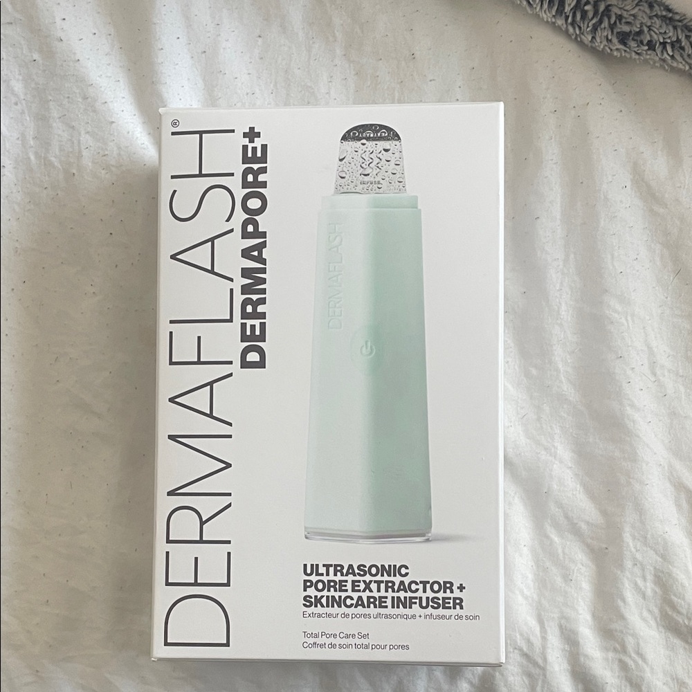 Dermaflash Dermapore+ Ultrasonic Pore Extractor in Mint